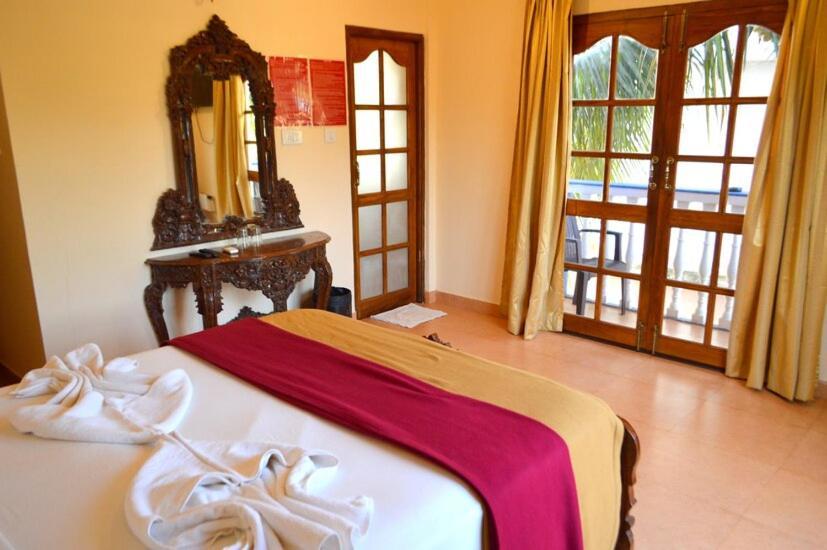 Villa Theresa Beach Resort Calangute Esterno foto