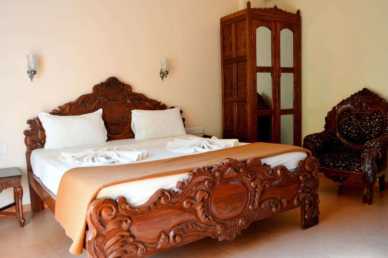 Villa Theresa Beach Resort Calangute Esterno foto